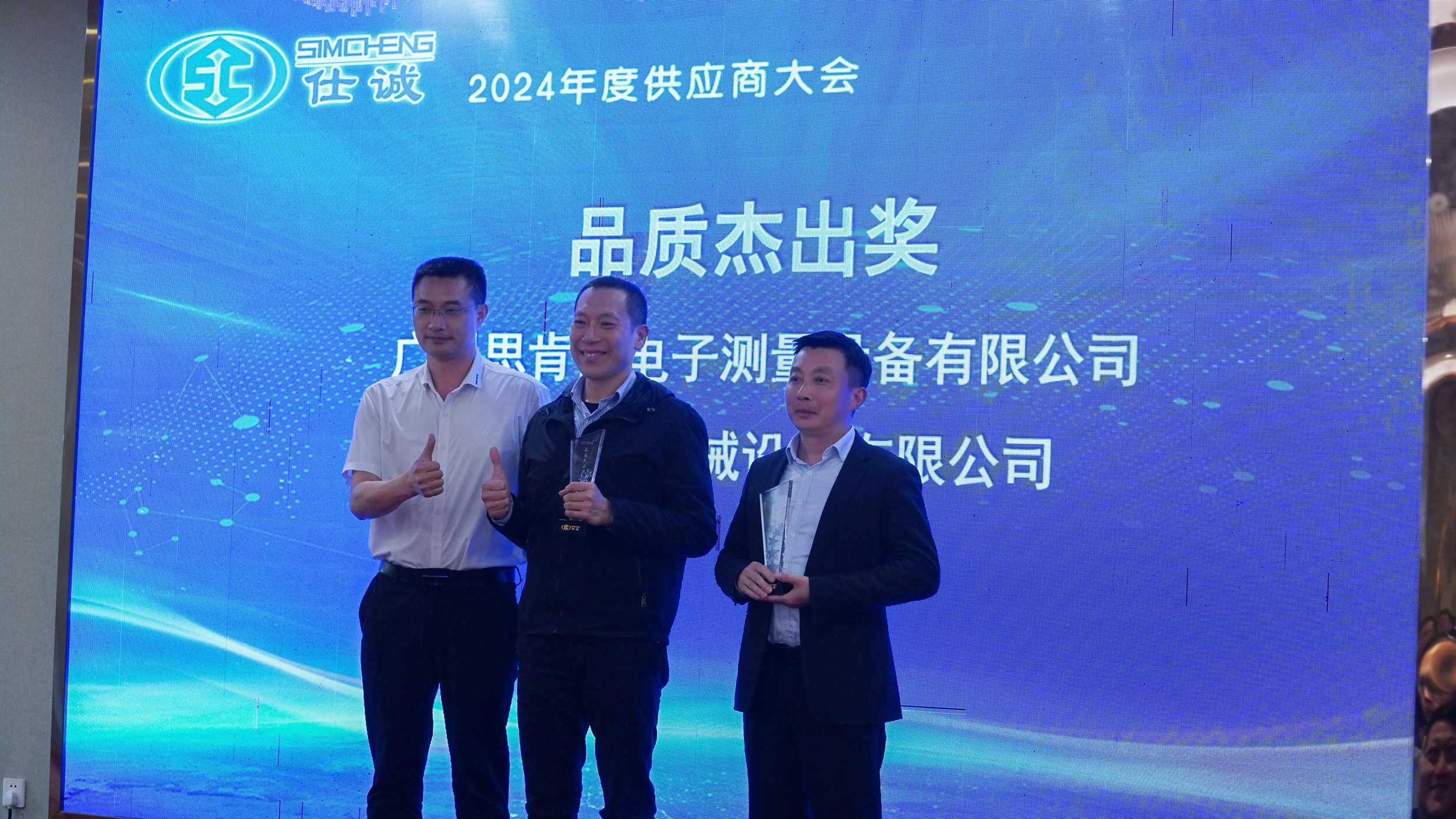 11570760.jpg 11570760.jpg